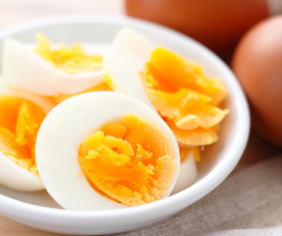 Konzumácia vajec teda nezvyšuje existujúce množstvo cholesterolu v tele (závisí od množstva, veku a genetiky jedinca). 