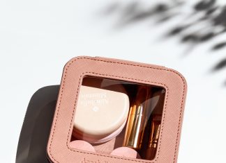 Annabelle Minerals predstavuje štýlovú novinku: Cestovná kozmetická taštička Nová kozmetická taštička je ideálnou voľbou pre tých, ktorí chcú mať svoje kozmetické poklady vždy na očiach – doslova.