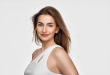 „Clean girl“ make-up podľa Dermacol: prirodzenosť, ktorá vydrží Jedným z aktuálnych trendov sociálnych sietí je aj tzv. „clean girl“ make-up.