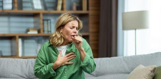 Suchý dráždivý kašeľ dokáže život znepríjemniť. Narúša spánok a bežné denné aktivity, a neustále dráždenie v hrdle vedie k frustrácii.