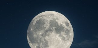 Superspln 7. októbra 2025 prinesie na oblohu Harvest Moon aj Hunter’s Moon v znamení Barana. Objavte jeho astrologický význam a silný rituál na nový začiatok.