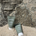 Značka NEUMA ponúka mini verzie obľúbených produktov, ktoré sú praktické, skladné a pritom rovnako účinné.