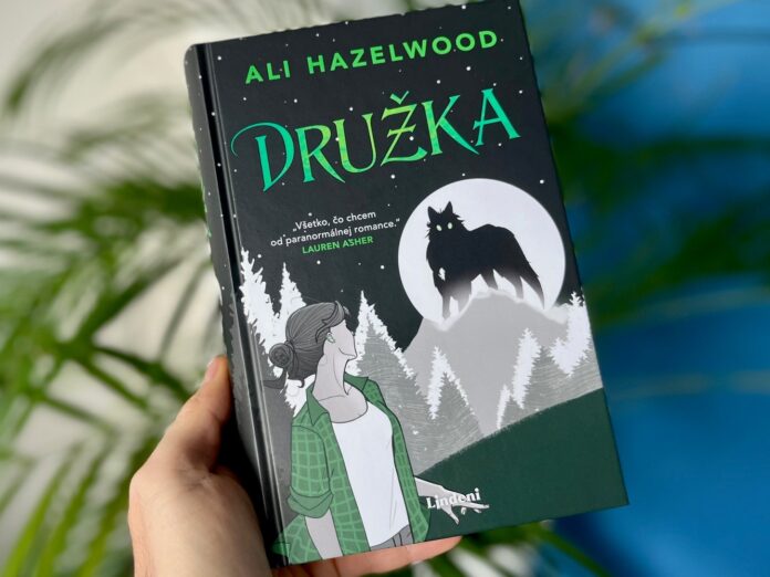 Ak milujete silné hrdinky, alfa samcov, nepriateľov za chrbtom a chémiu, ktorá iskri z každej strany, kniha Družka bude vaša ďalšia závislosť.