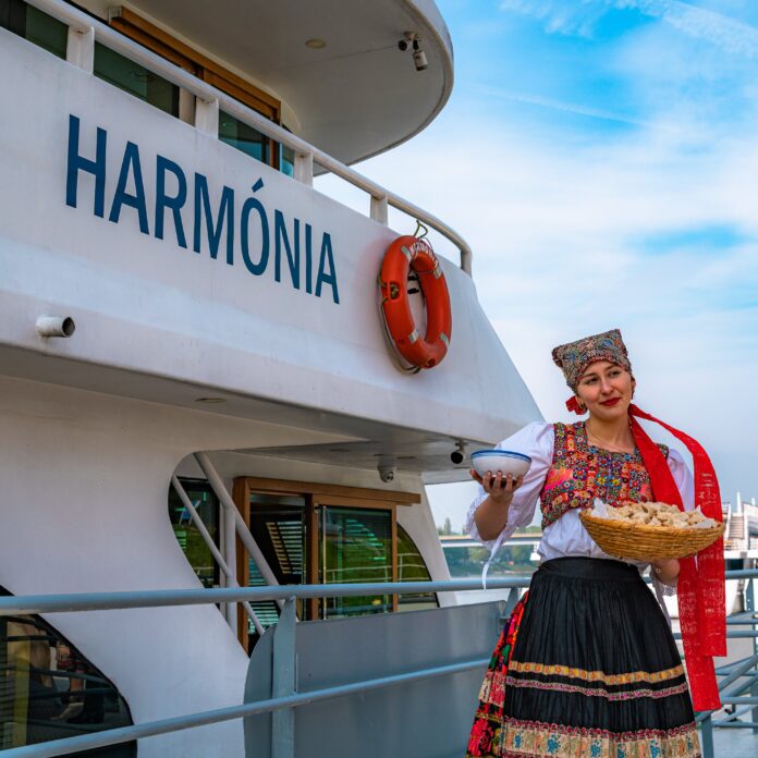 plavby po Dunaji ponúkajú unikátnu kombináciu oddychu, výhľadov a atmosféry, ktorú nie je možné zažiť z pevniny.