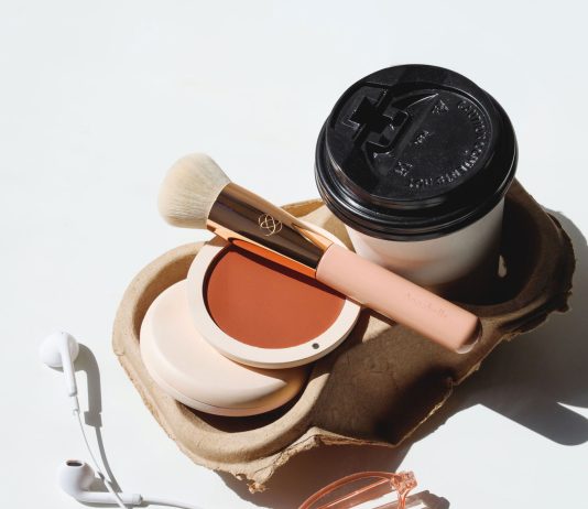 Annabelle Minerals predstavuje nový štetec pre krémové textúry Annabelle Minerals prichádza s novinkou, ktorá uľahčí ich aplikáciu aj finálny výsledok – štetcom navrhnutým špeciálne pre krémové textúry.