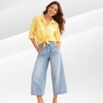 Denim už dávno nie je len o klasických rifliach. Culotte nohavice uvoľňujú siluetu a prinášajú pocit slobody, ktorý oceníte počas celého dňa.