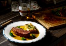 Dnes pre vás vytvoril novú špecialitu s Karpatským KB foodbloger Juraj @meat.ing. Velouté pochádza z francúzskeho výrazu velours, čo znamená zamat. 
