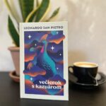 Večierok s kazuárom je zvláštna, vtipná a miestami znepokojivá kniha o mladých ľuďoch, ktorí majú pred sebou nekonečné možnosti, no práve z tejto slobody začínajú mať strach.